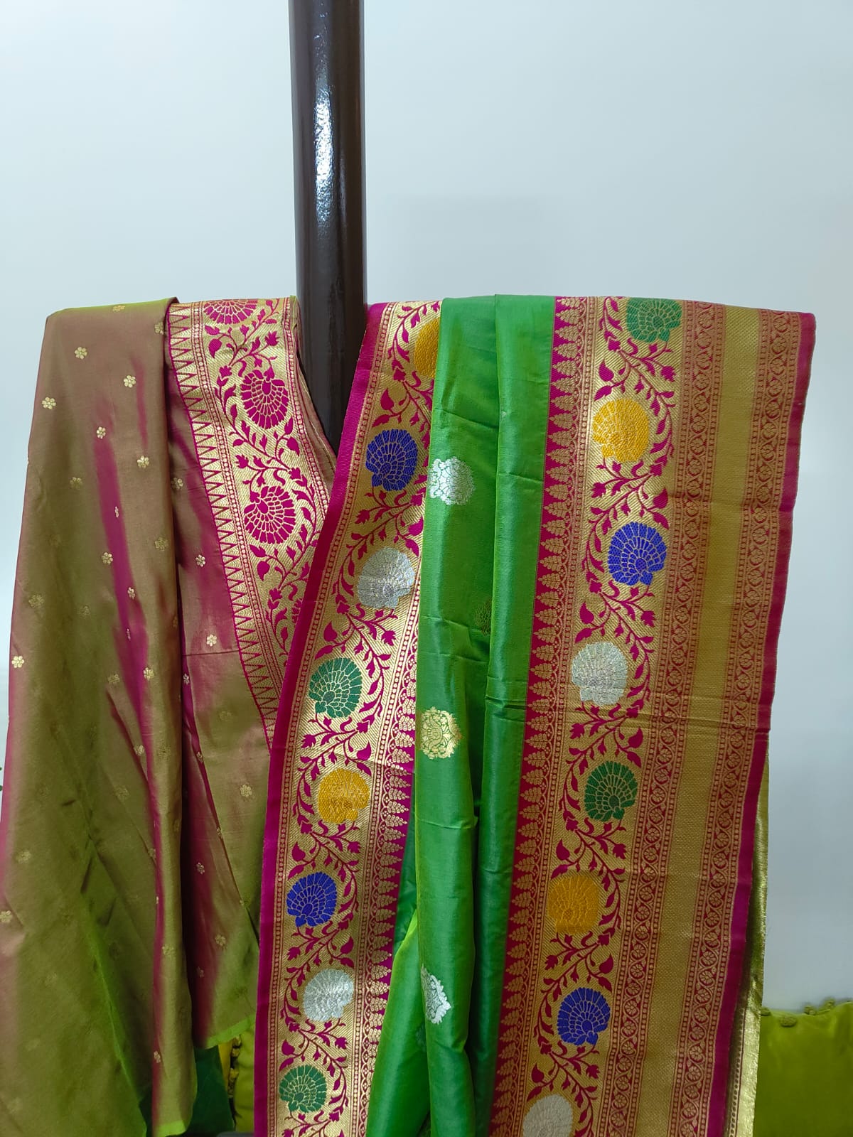 Katan Banarasi Semi Silk Saree – Premium Quality Minakari work with Golden and Silver Zari Weave