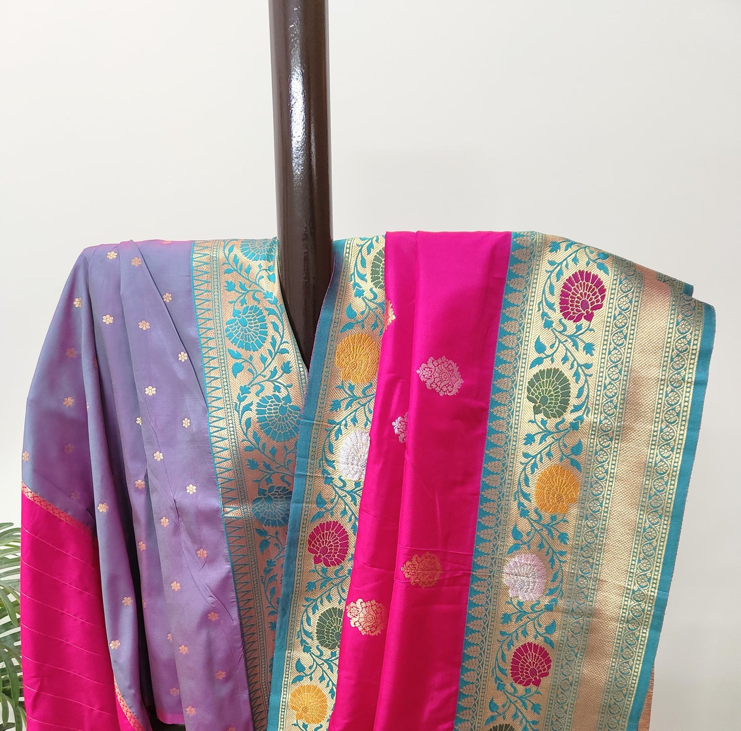 Katan Banarasi Semi Silk Saree – Premium Quality Minakari work with Golden and Silver Zari Weave