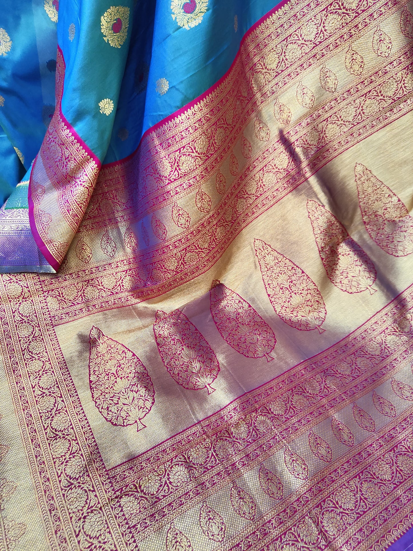 Katan Banarasi Semi Silk Saree – Premium Quality Minakari Buta with Golden Zari Weave