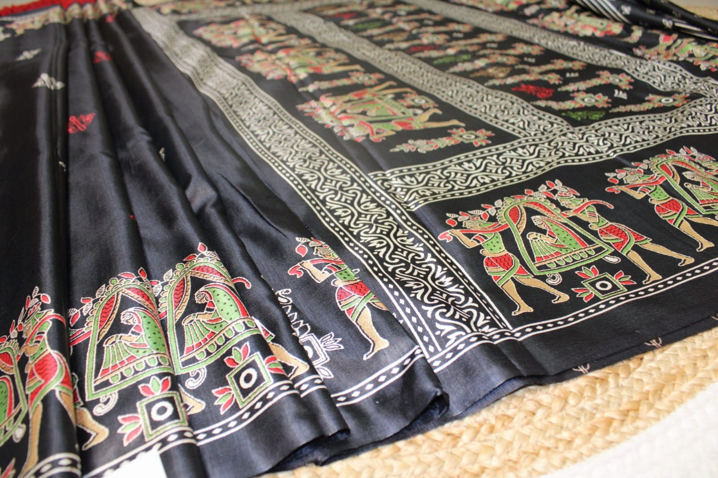 Sold Out Premium Murshidabad Silk Saree – Dolabedi Elegance