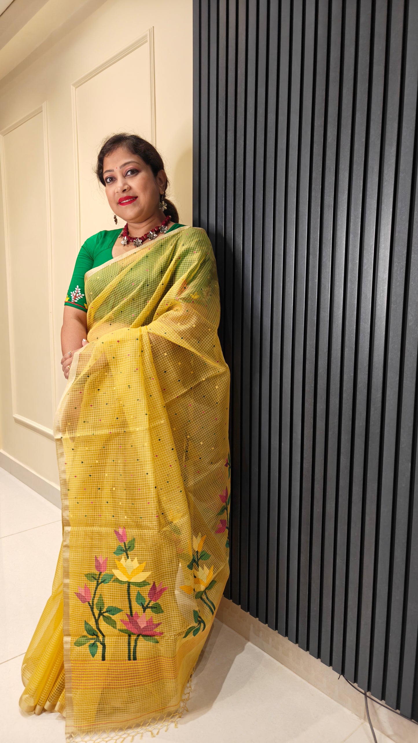 Pure Handloom Resham Muslin Saree – Mustard Yellow Elegance