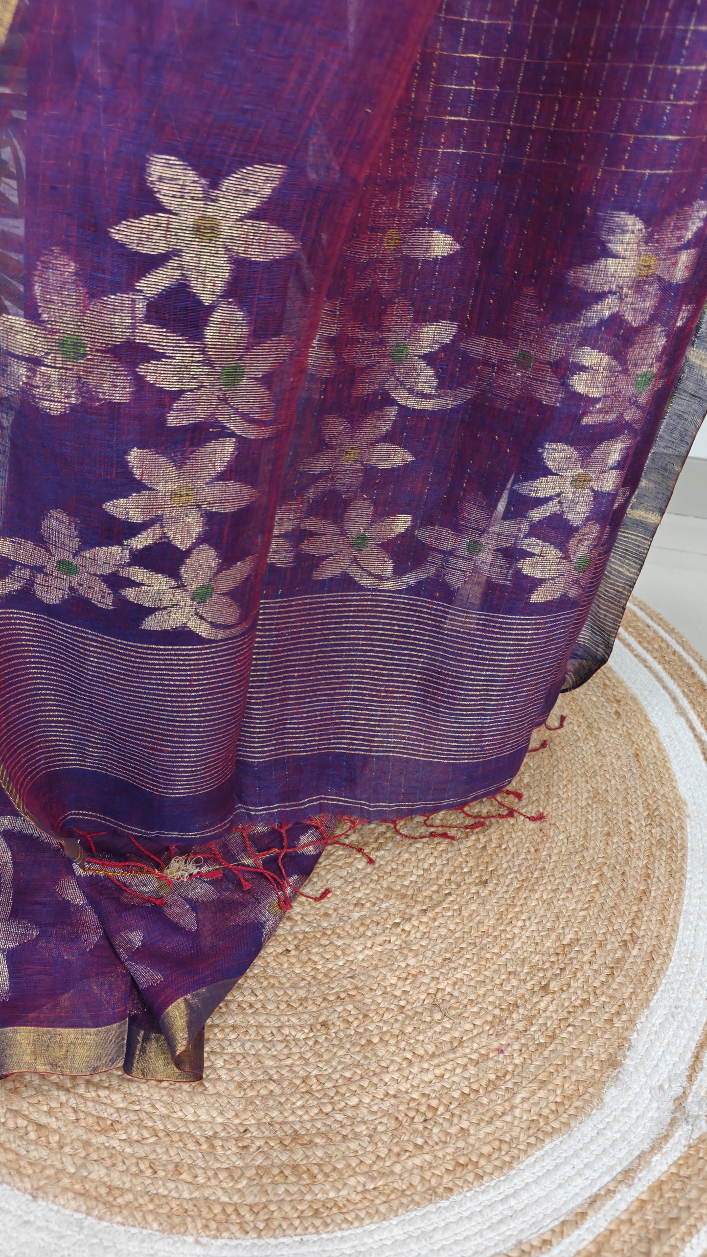 Handwoven Linen Jamdani Saree with Zari Check work