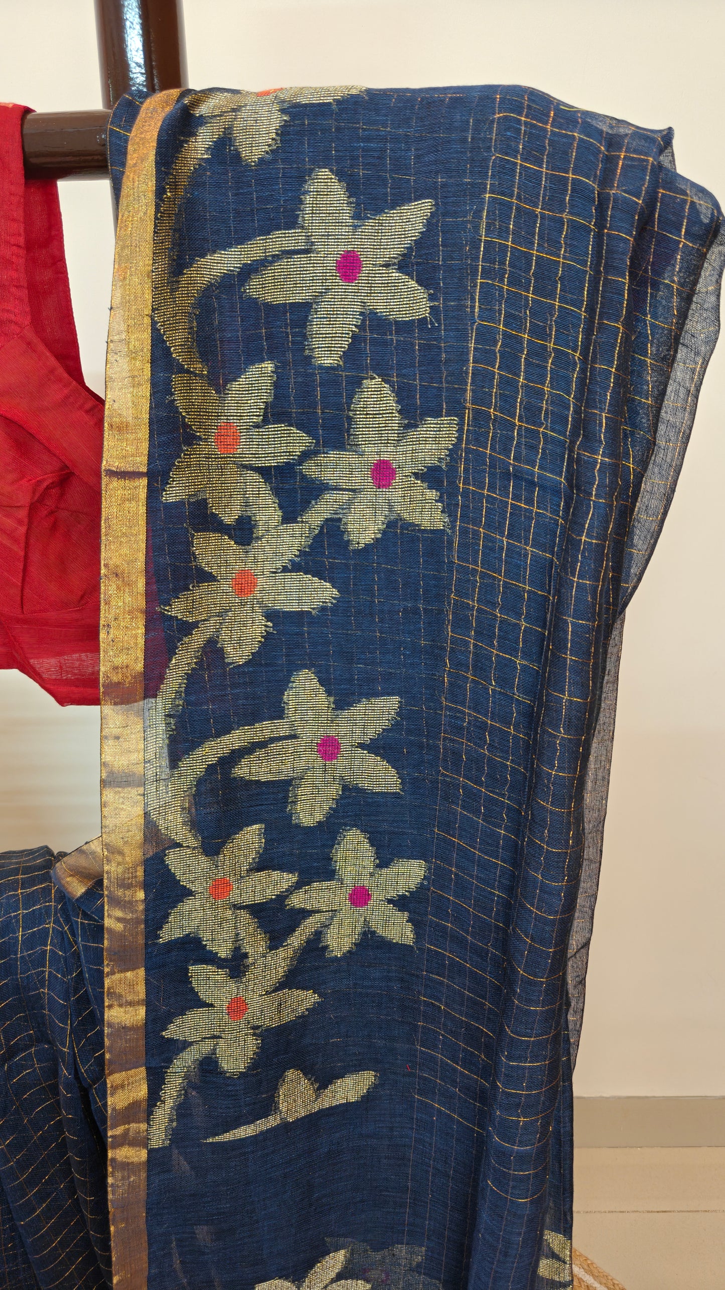 Handwoven Linen Jamdani Saree with Zari Check work