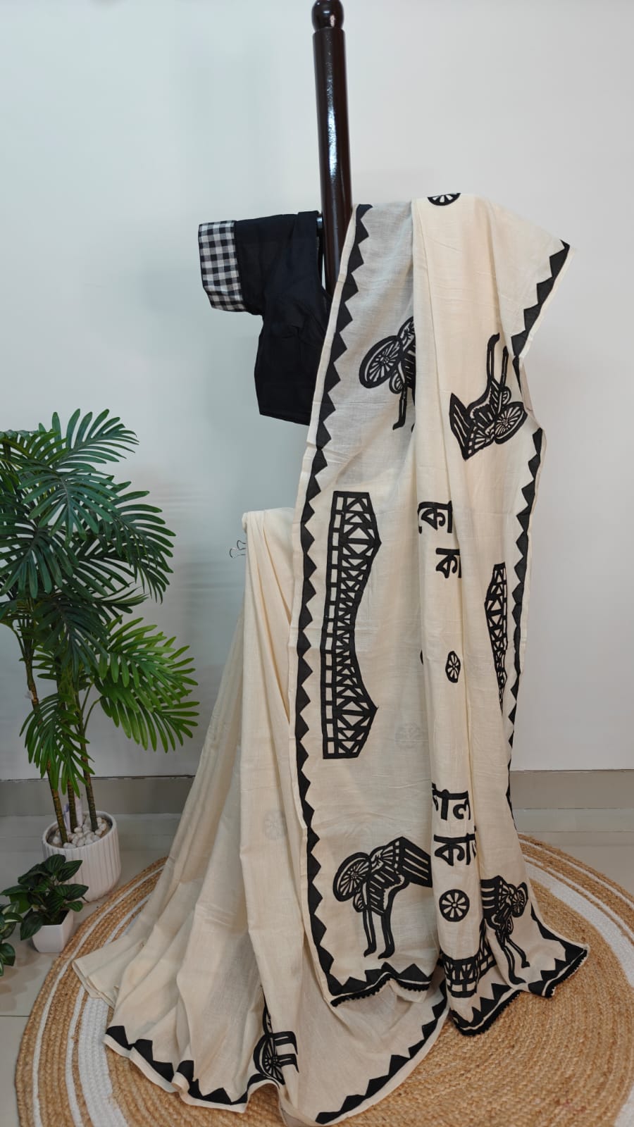 Sold out Pure Mul Cotton Kolkata Applique work Saree