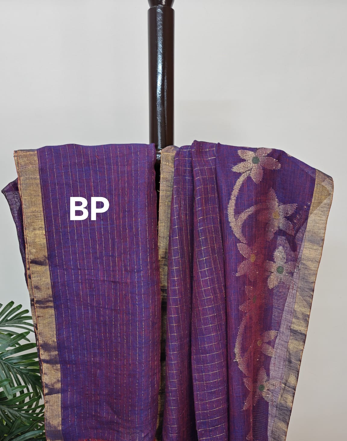 Handwoven Linen Jamdani Saree with Zari Check work