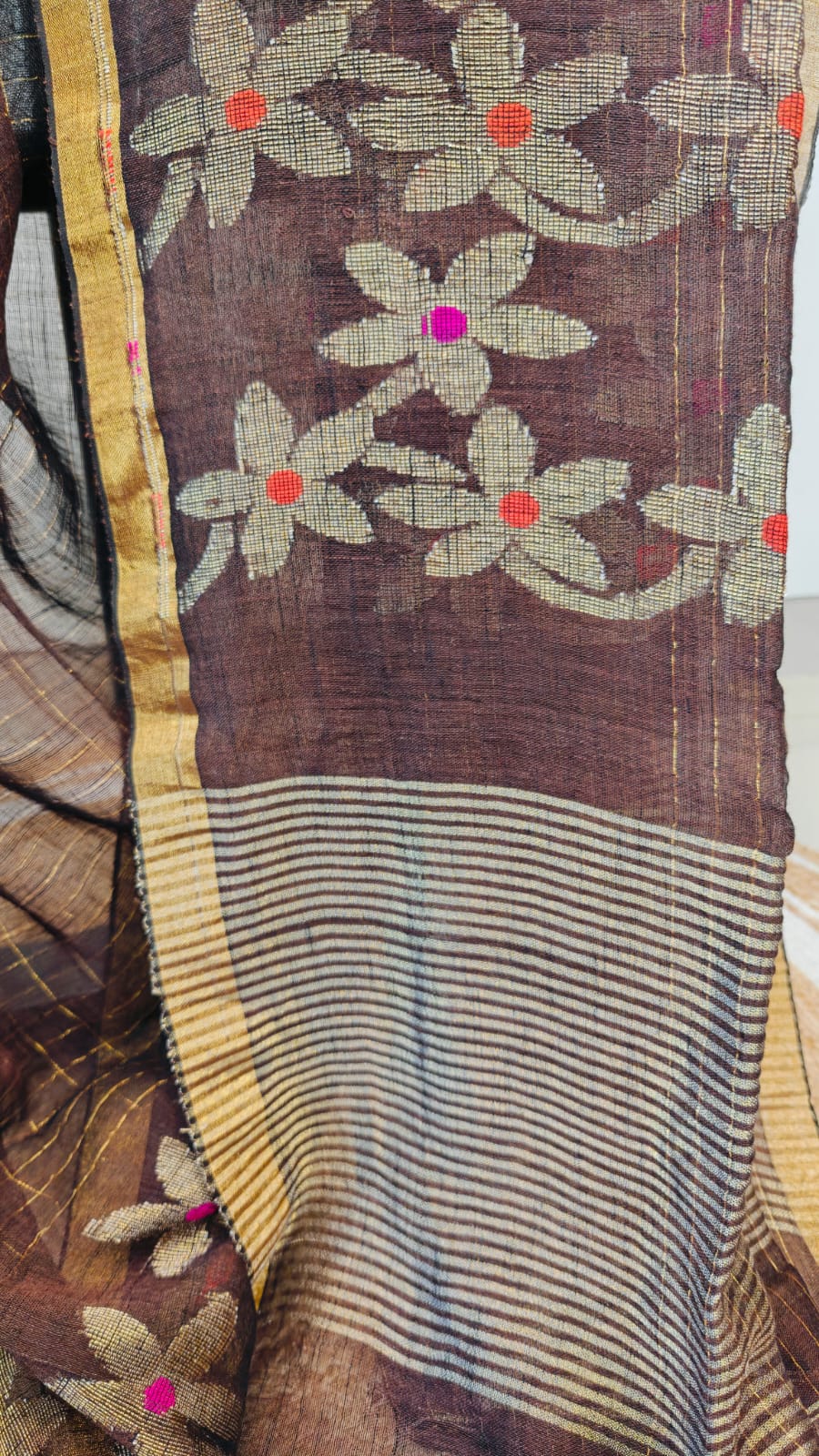 Sold out Handwoven Linen Jamdani Saree with Zari Checkwork