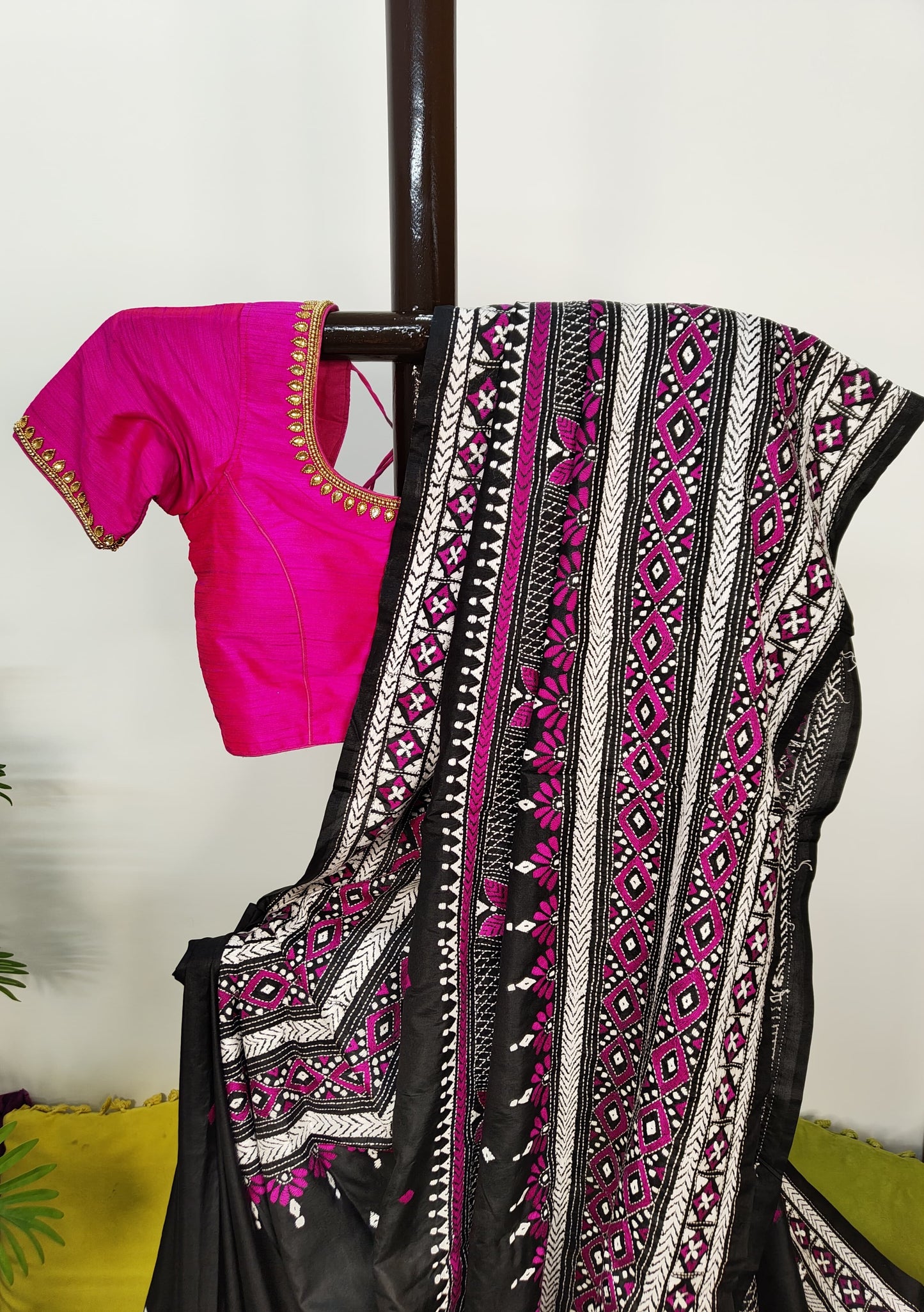 Pure Bangalore Silk Kantha Stitch Saree-Madhamani Motif