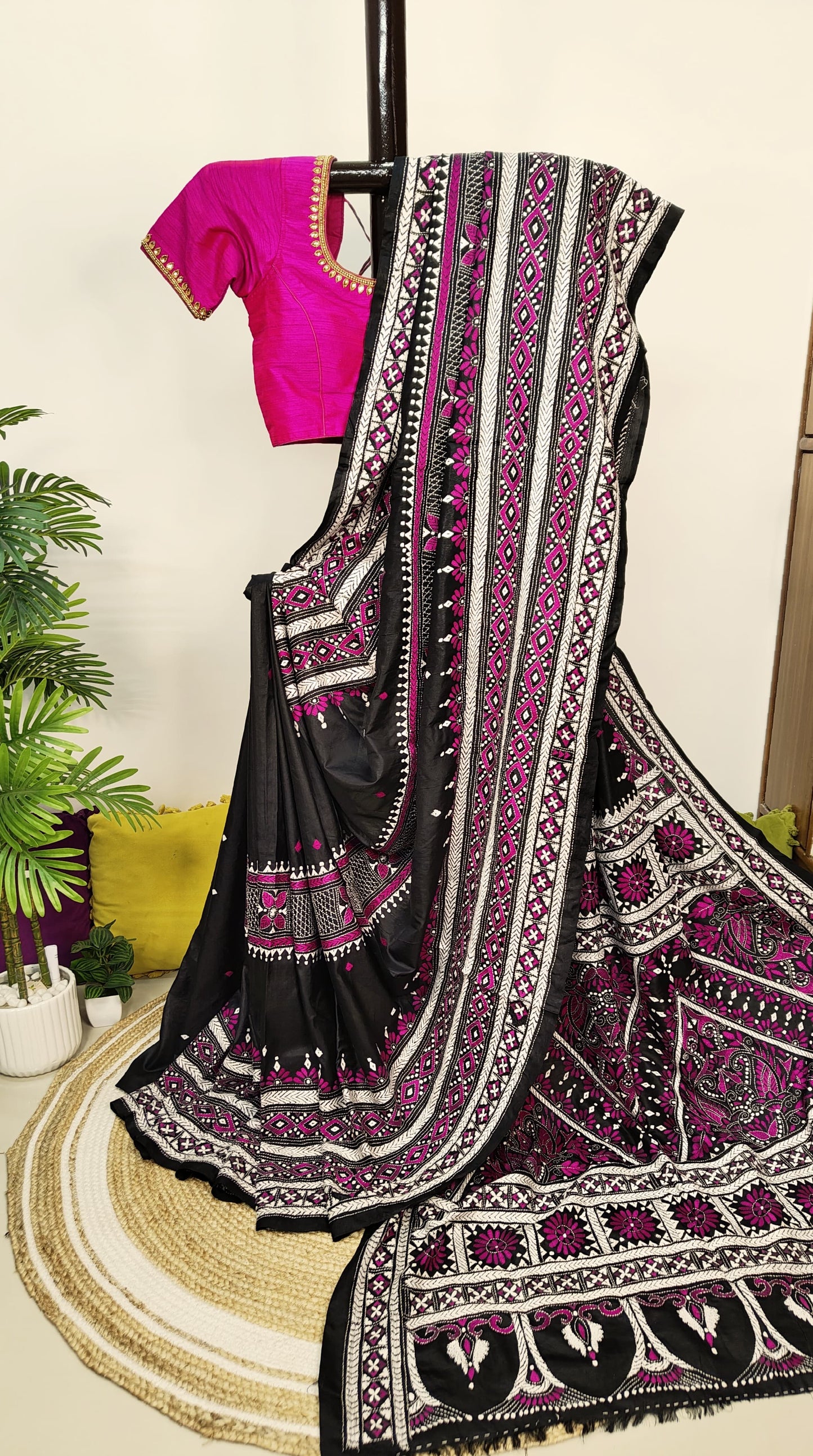 Pure Bangalore Silk Kantha Stitch Saree-Madhamani Motif