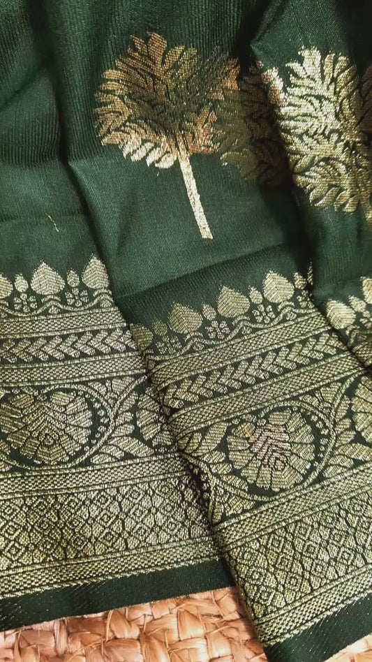 Dola Silk Premium Saree – Silver and Golden Zari Weave-Sold in Bangalore