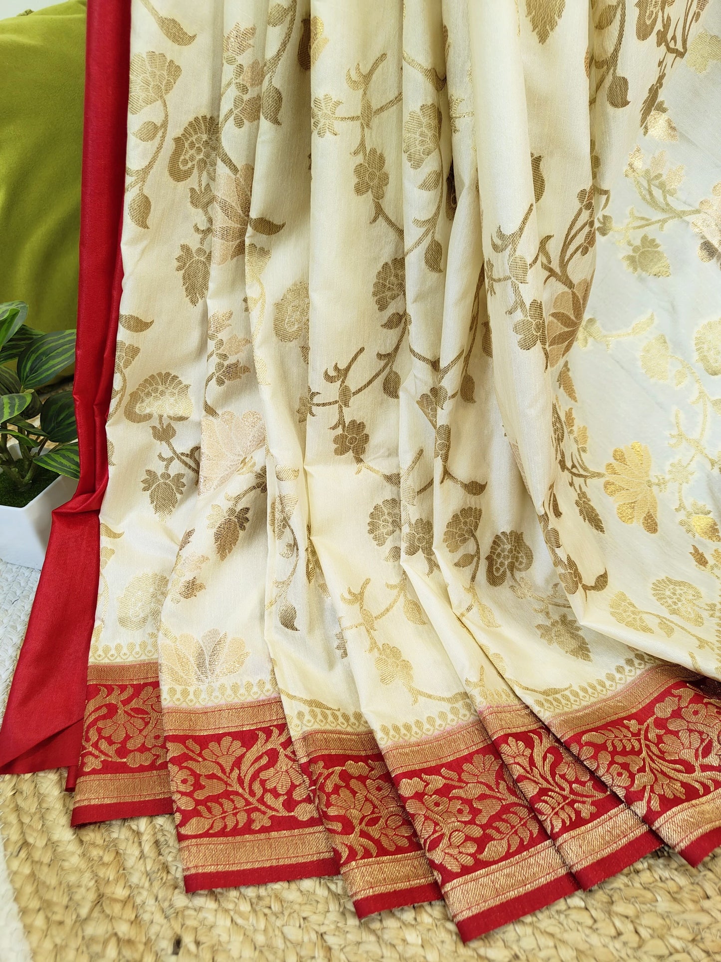 Sold Out Authentic Art silk Saree with Jacquard weave– Sophistication Personified-Sold in Bangalore