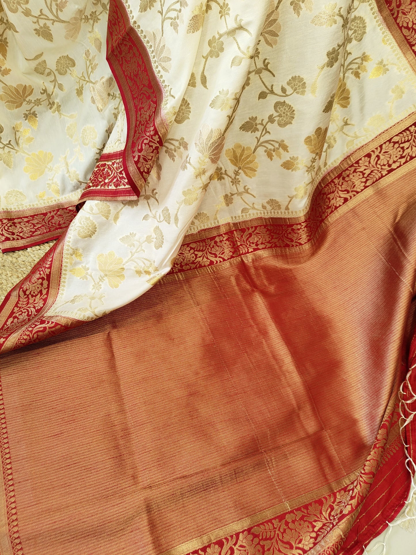 Sold Out Authentic Art silk Saree with Jacquard weave– Sophistication Personified-Sold in Bangalore