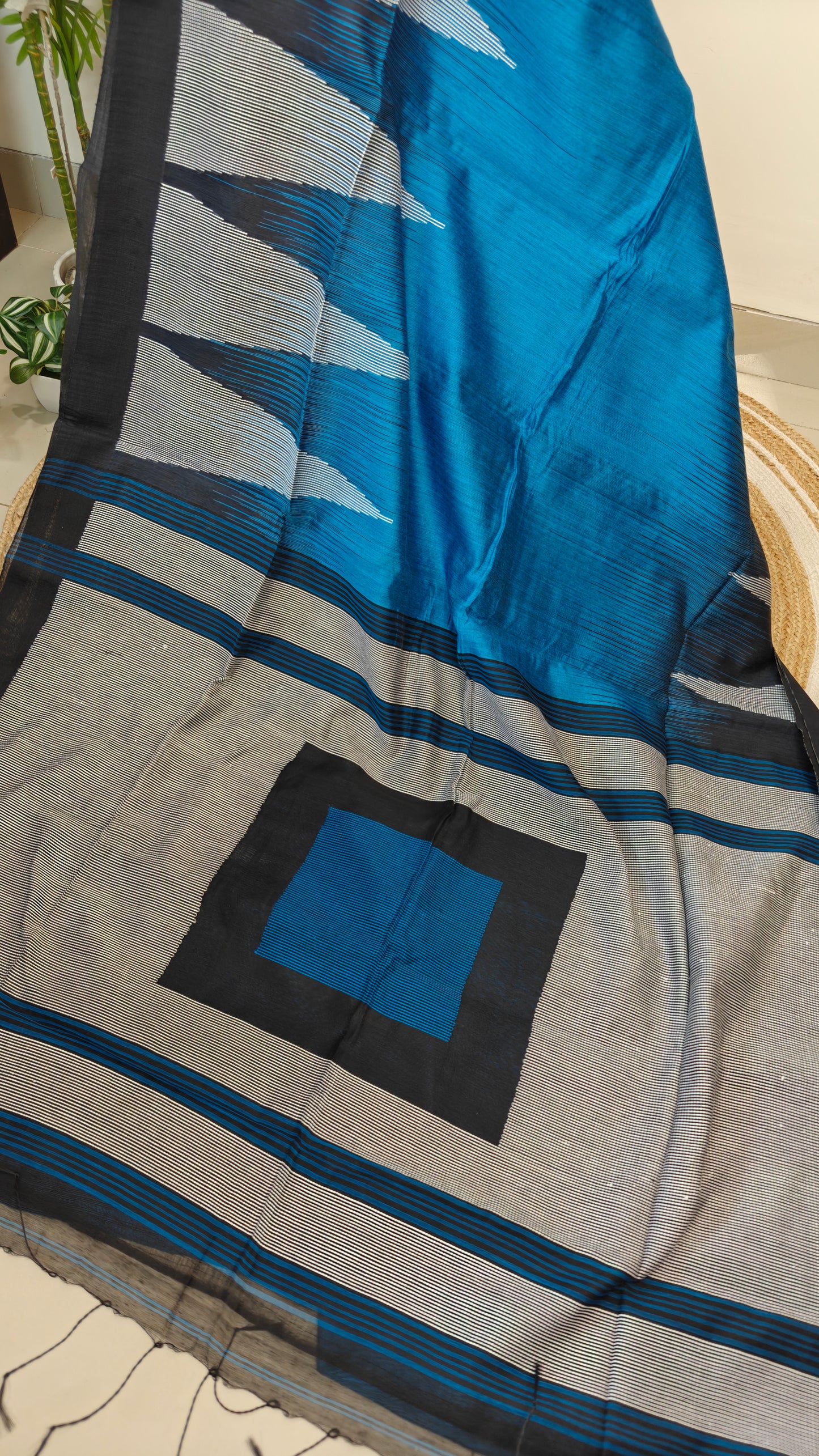 Sold out Handloom Saree Woven Temple Border