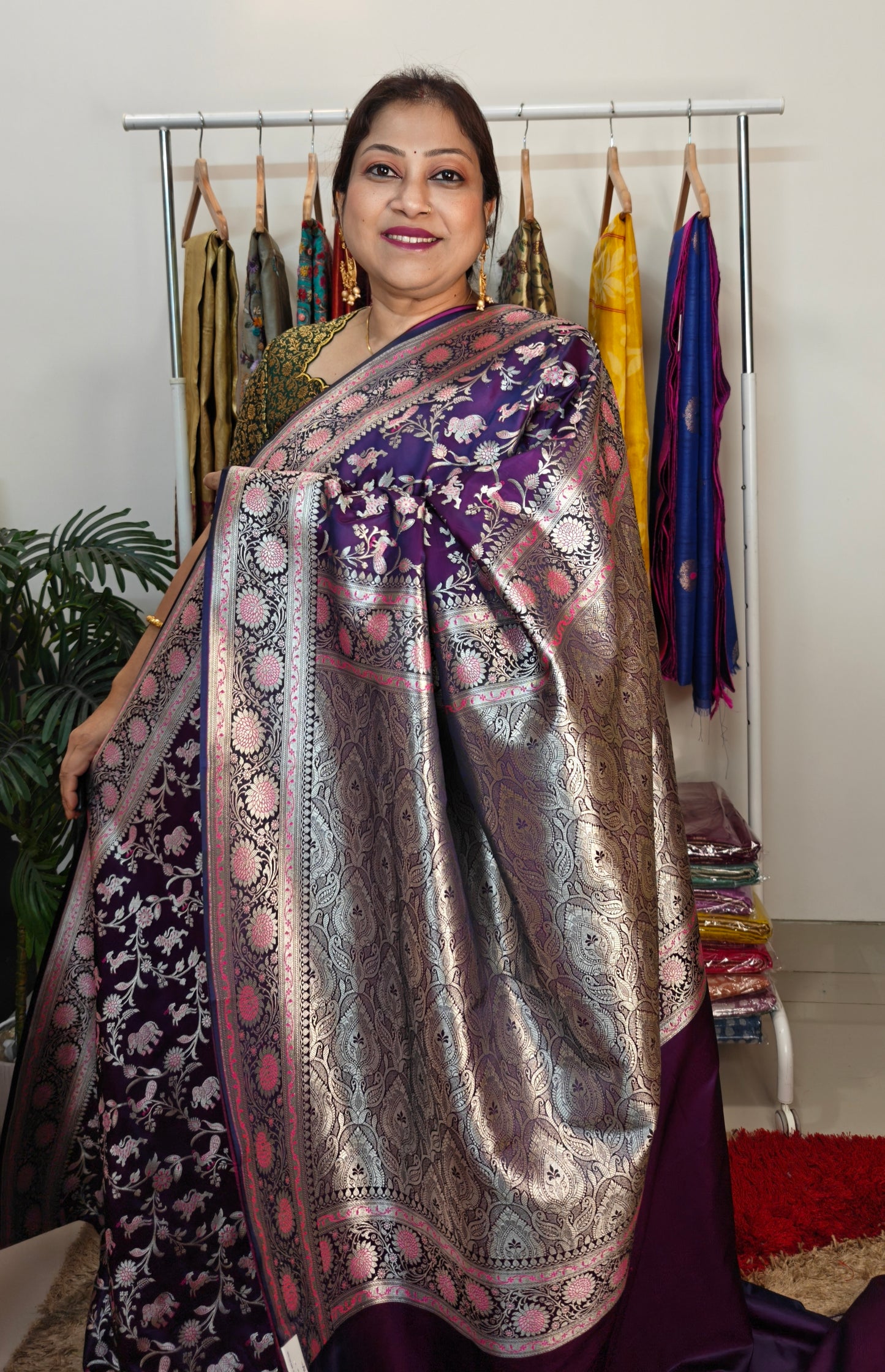 Sold out Premium Katan Shikargha Benarasi Saree