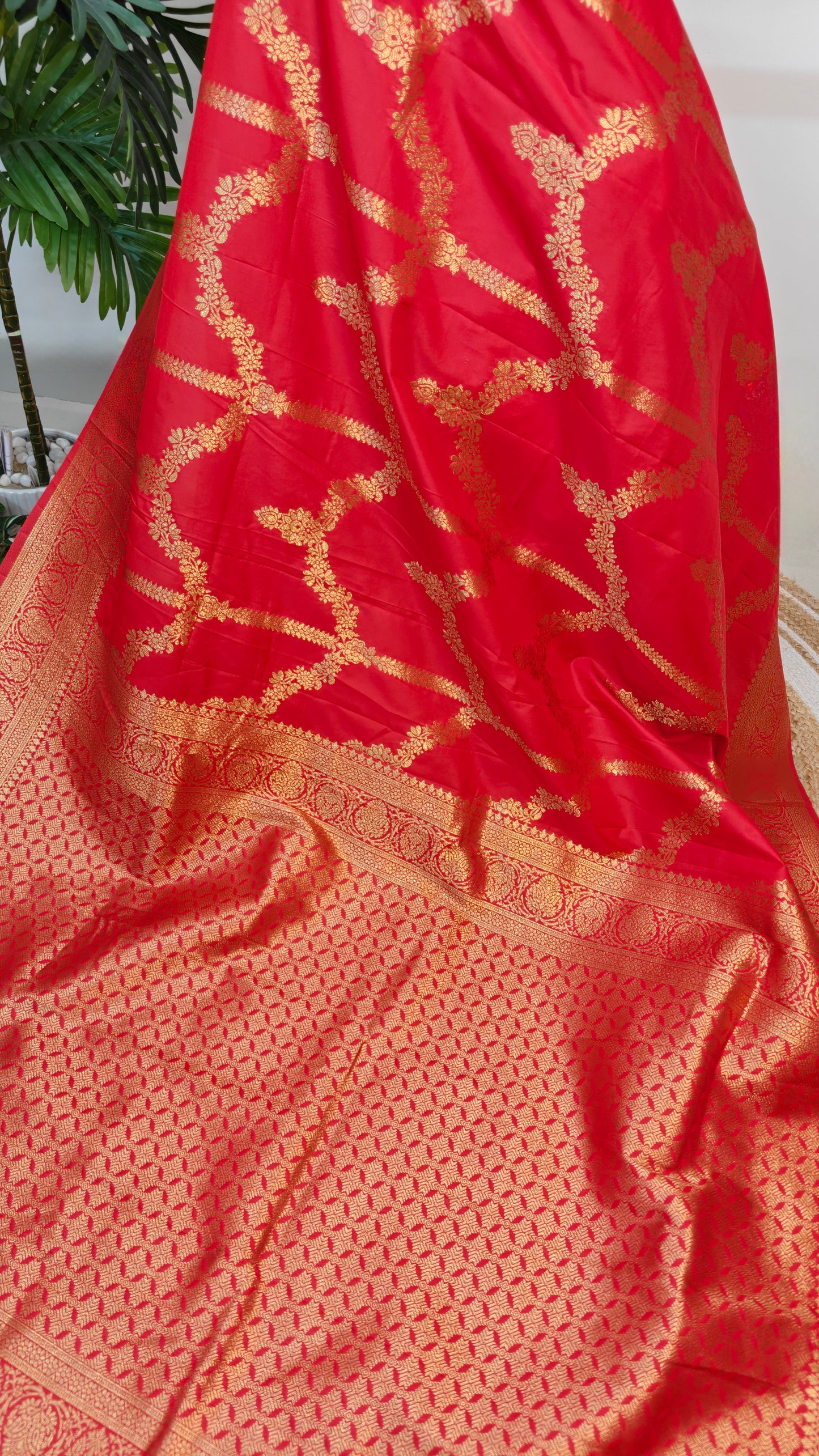 Authentic Semi Benarasi Saree Red Bold Beauty ( worn by Celebrity Debchandrima)