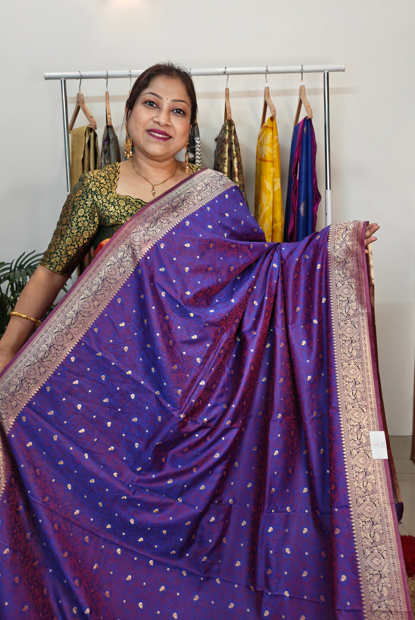 Semi Tanchoi Banarasi Saree – Dual-Tone Glamour in Purple and Pink