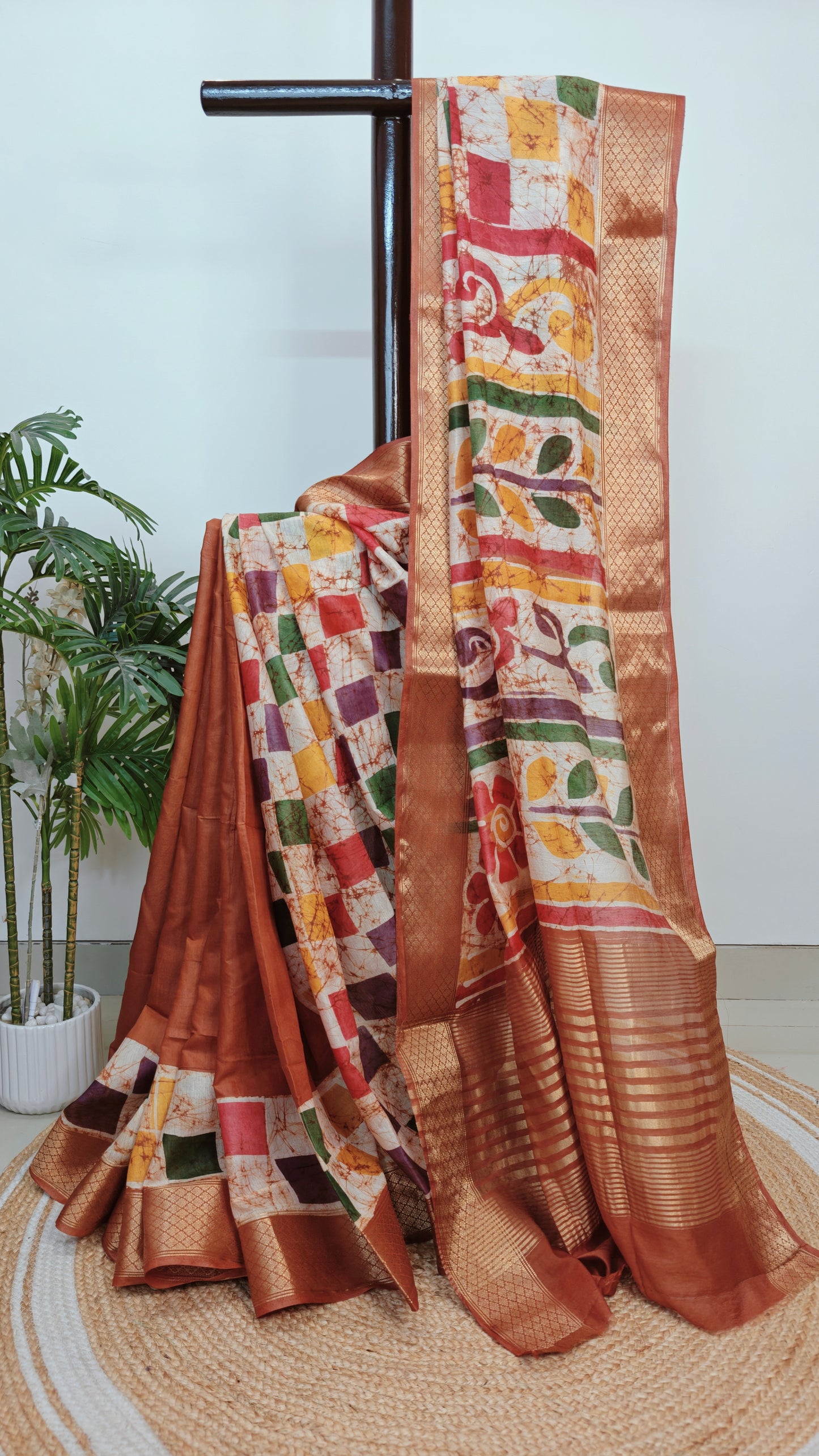 Maheswari Silk Wax Batik Saree with Zari Border