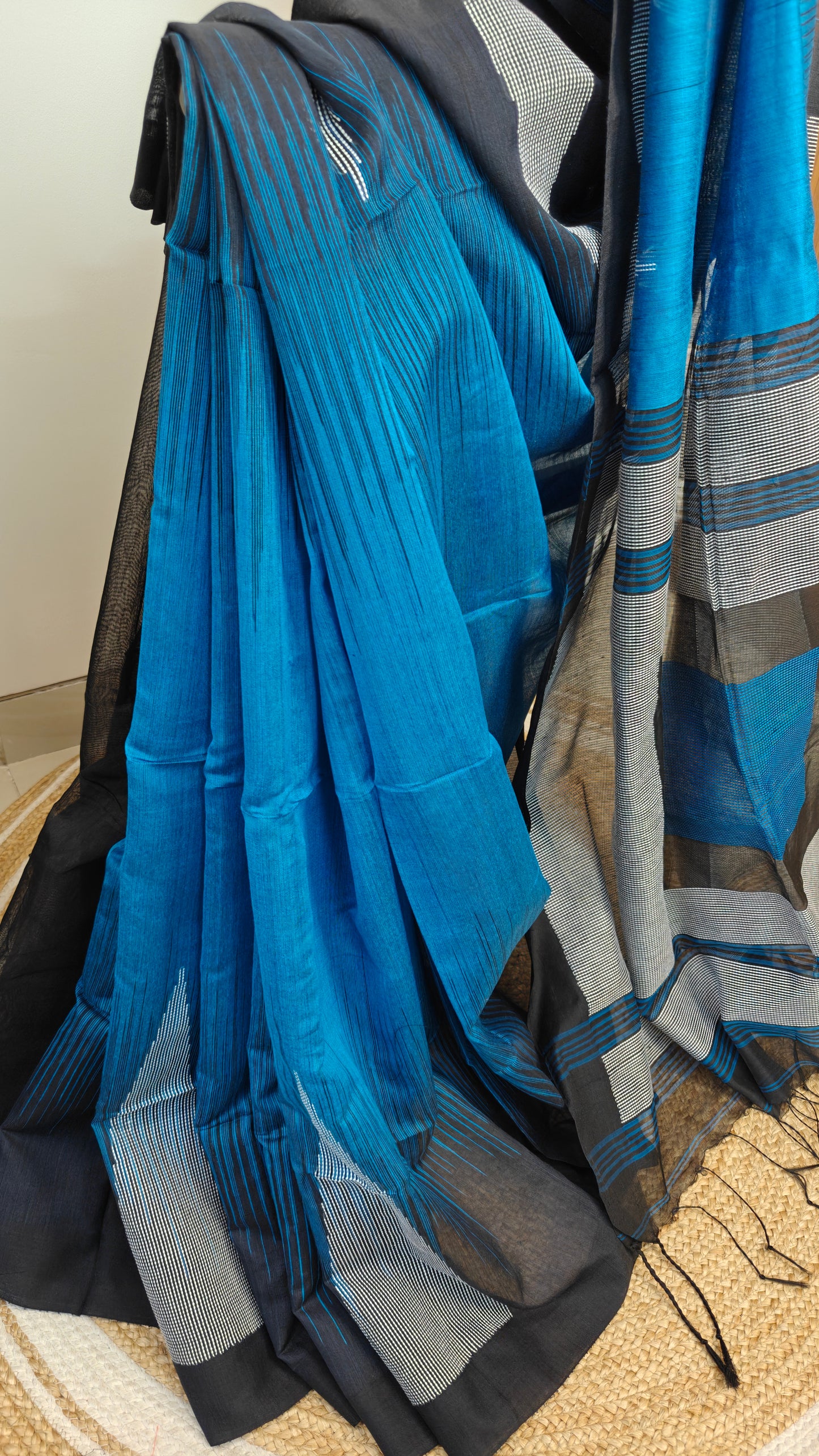 Sold out Handloom Saree Woven Temple Border