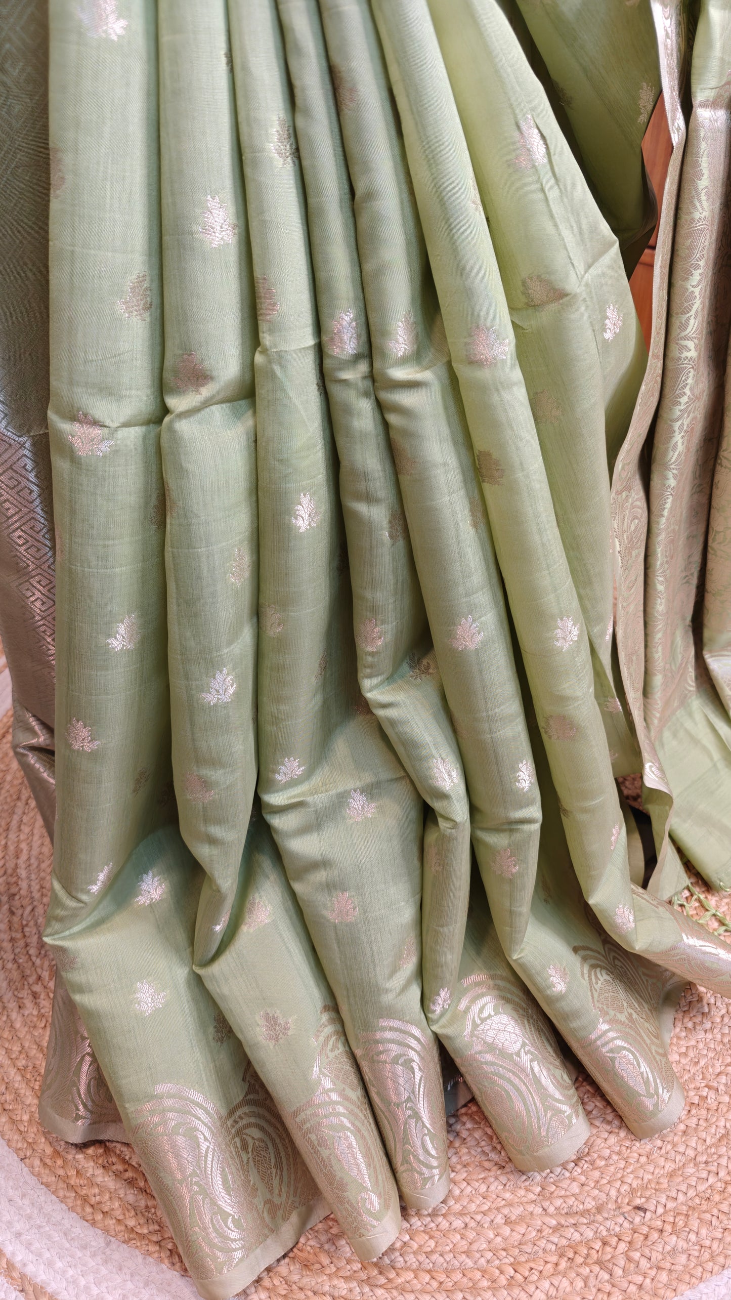 Semi Silk Benarasi - Light weight beauty