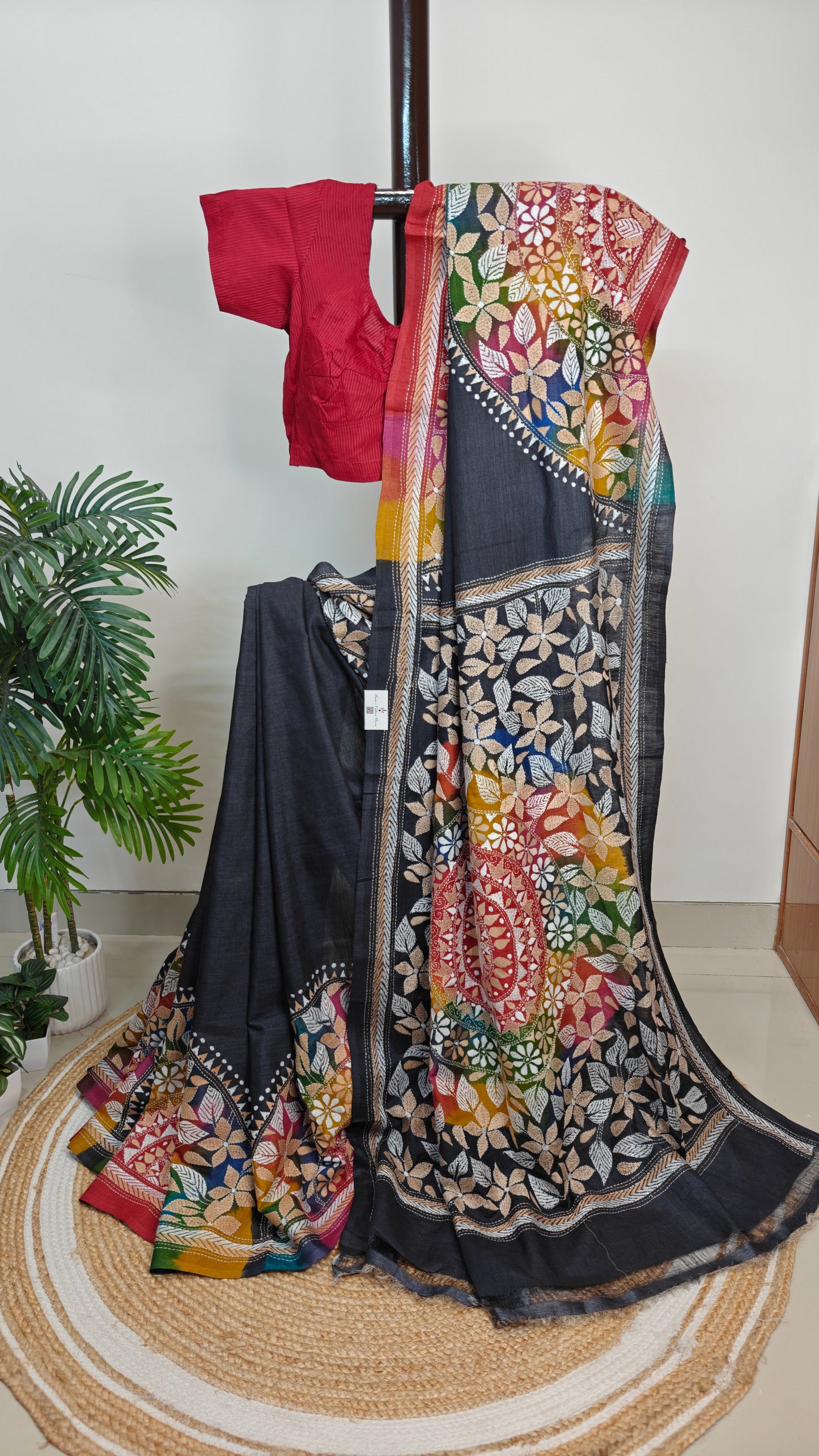 Sold out Pure Tussar Kanthastitch saree - Jewellery motif