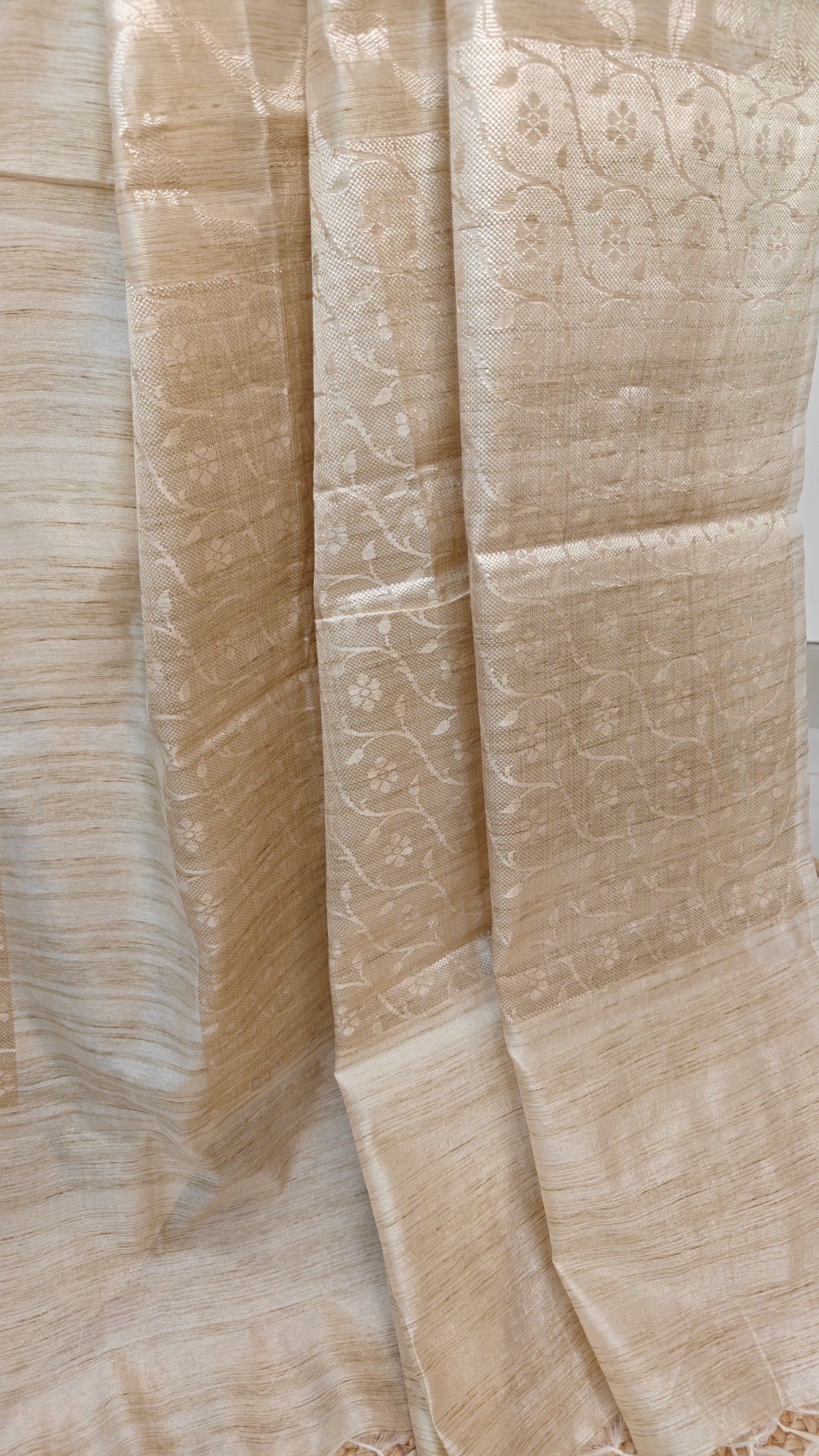 Semi Tussar Jamdani Saree