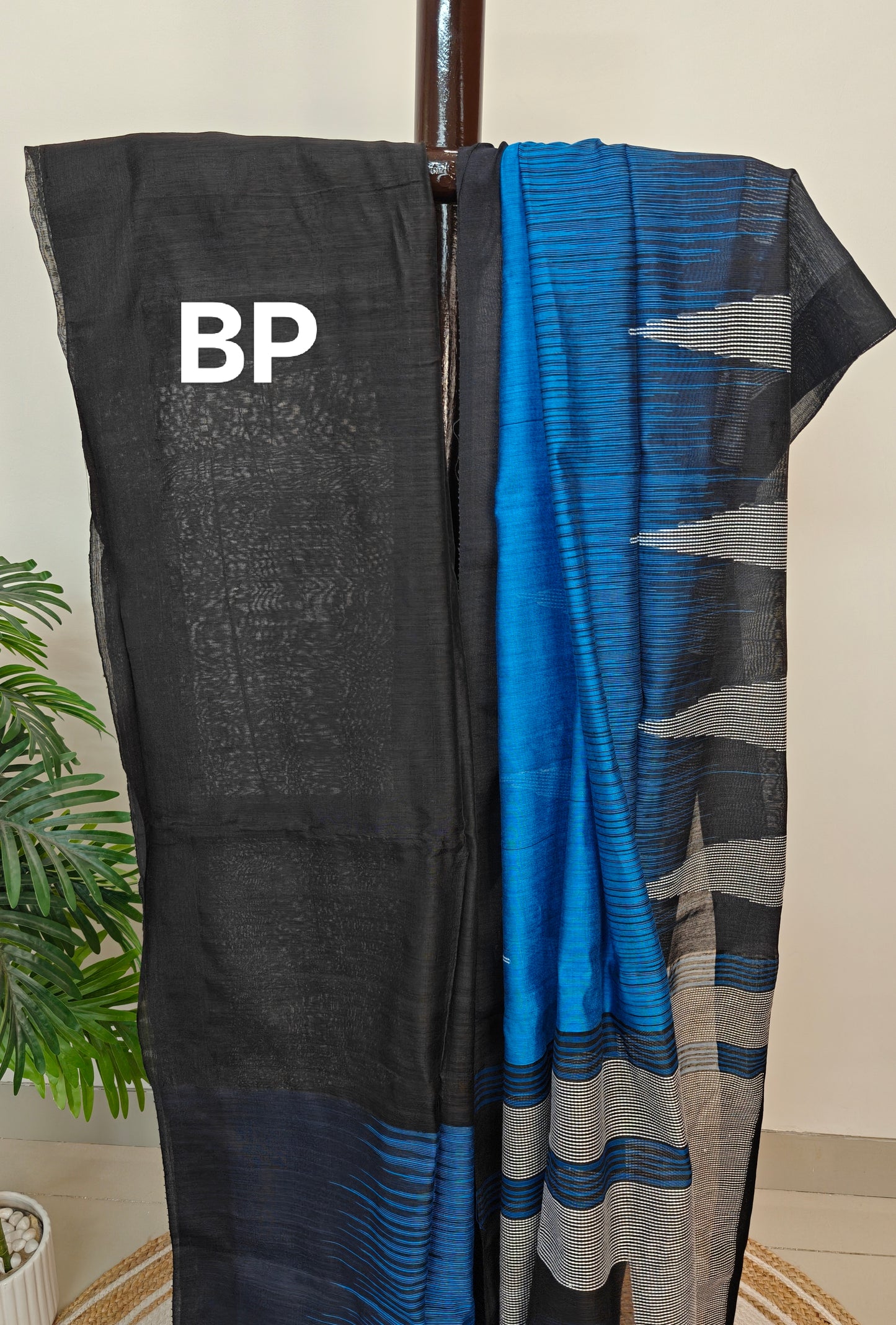 Sold out Handloom Saree Woven Temple Border