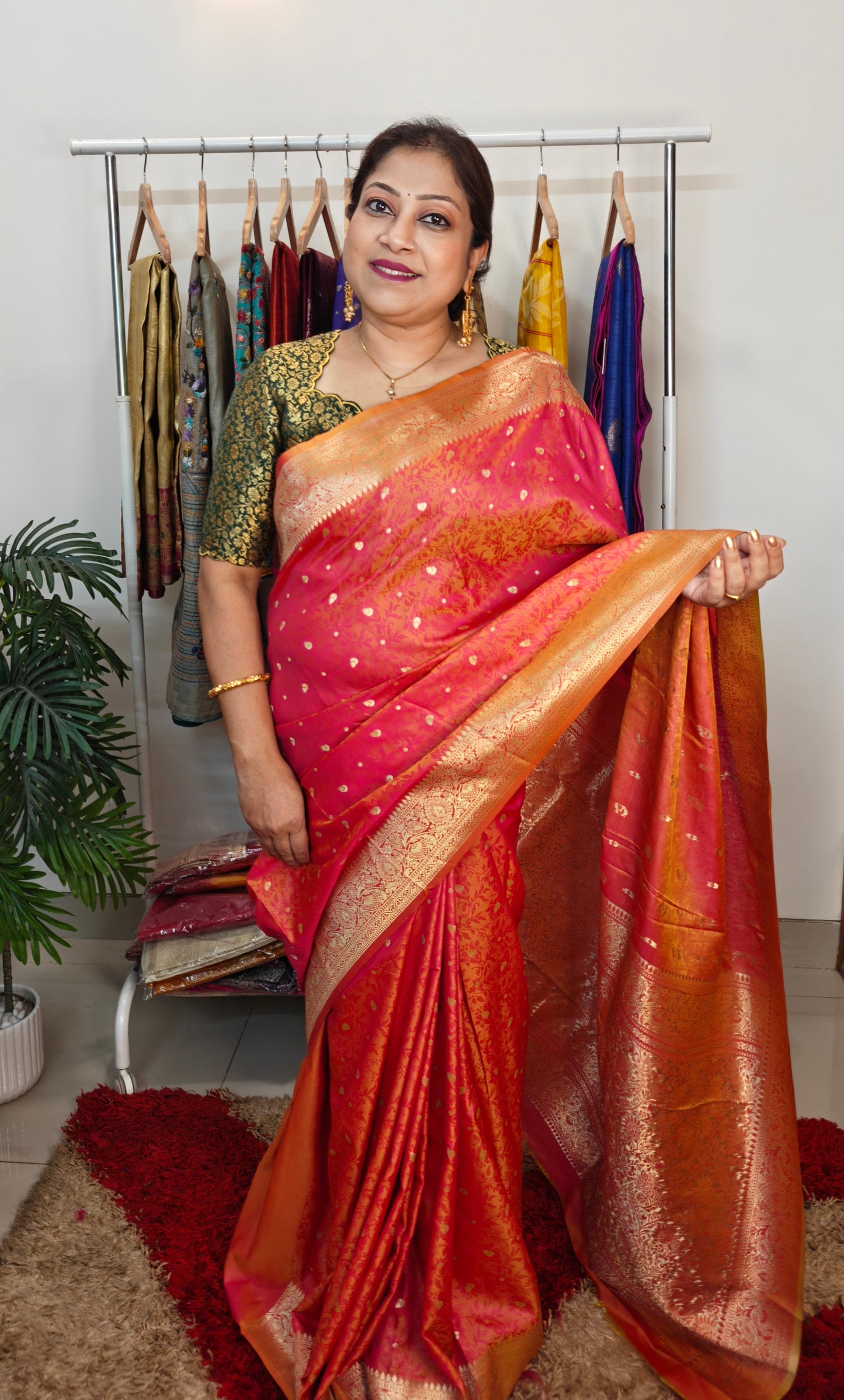 Semi Tanchoi Banarasi Saree – Dual-Tone Glamour in Orange and Pink