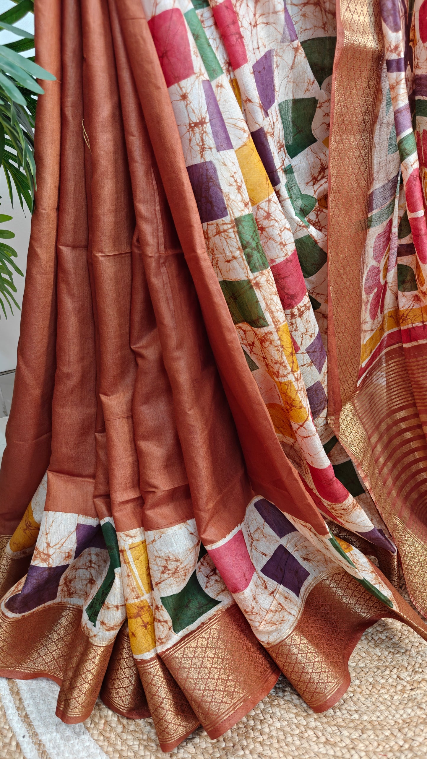 Maheswari Silk Wax Batik Saree with Zari Border