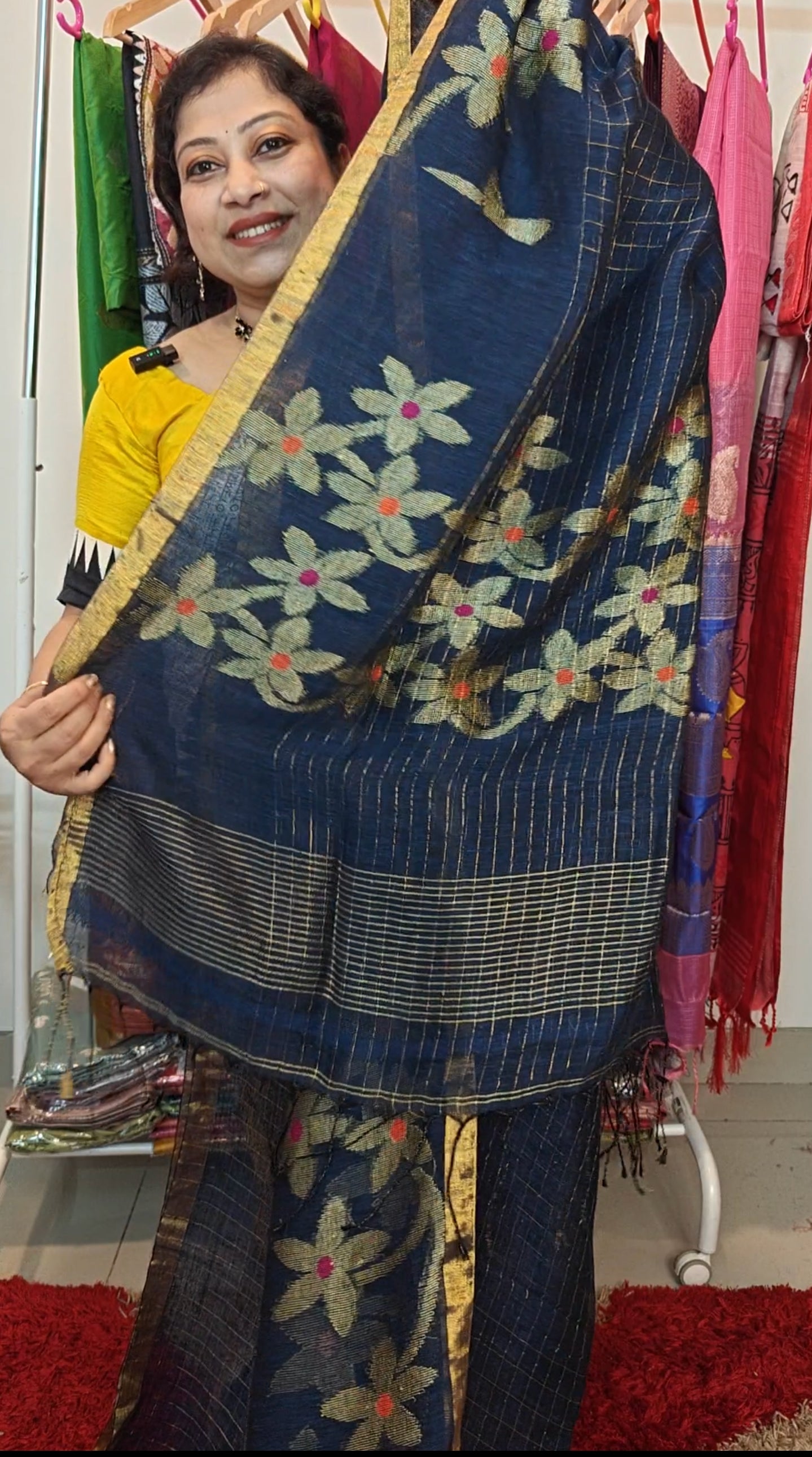 Handwoven Linen Jamdani Saree with Zari Check work